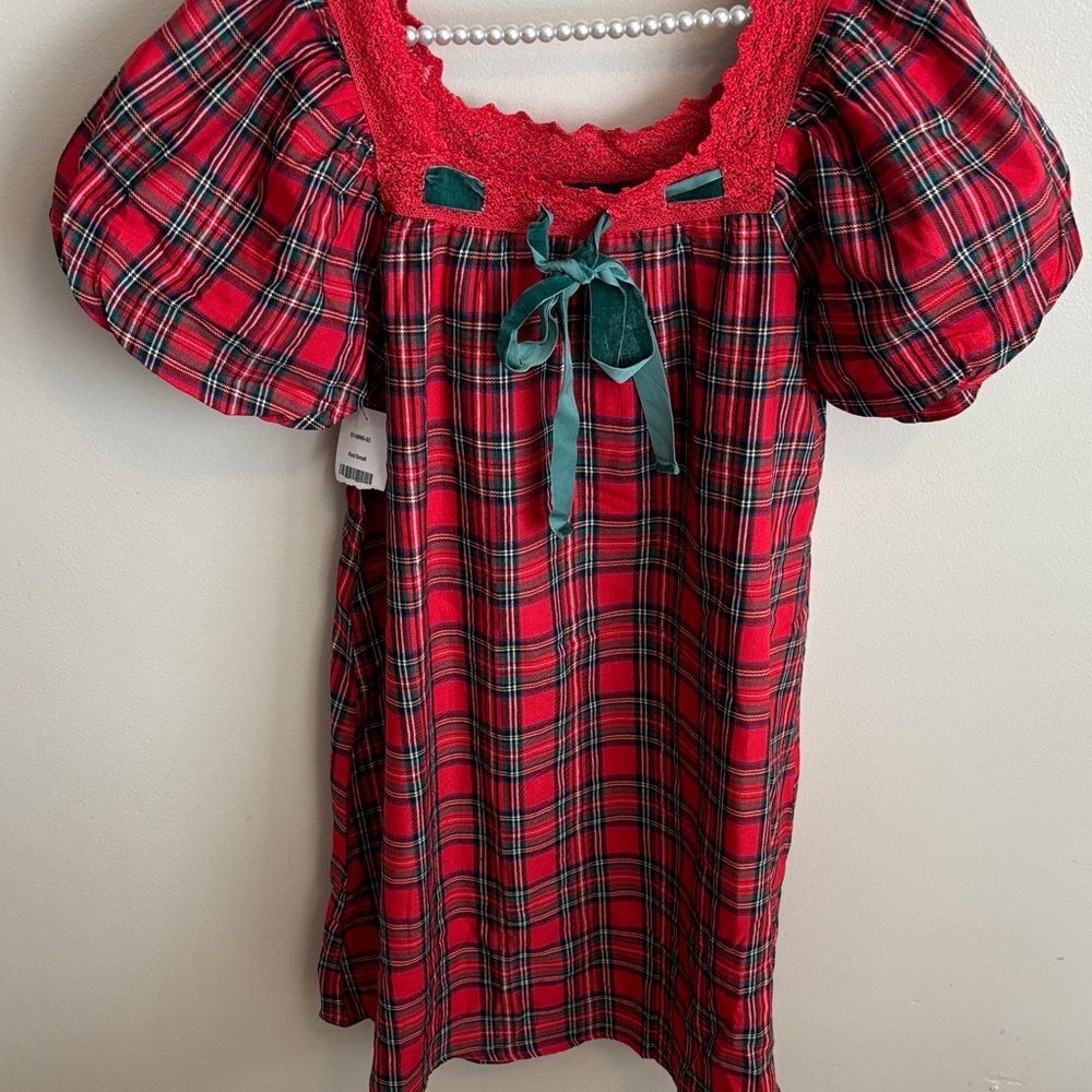 NEW Hudson gray size small Red Tartan Plaid dress Green Velvet Tie size small